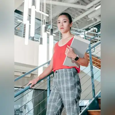 成若芊